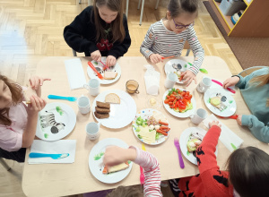 Samodzielnie komponowane przez dzieci śniadanie
